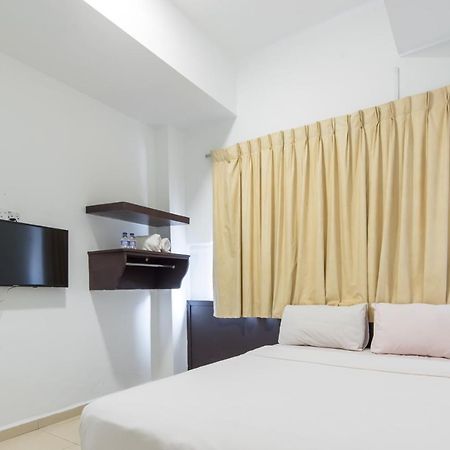 Hollitel Hotel Malacca Extérieur photo