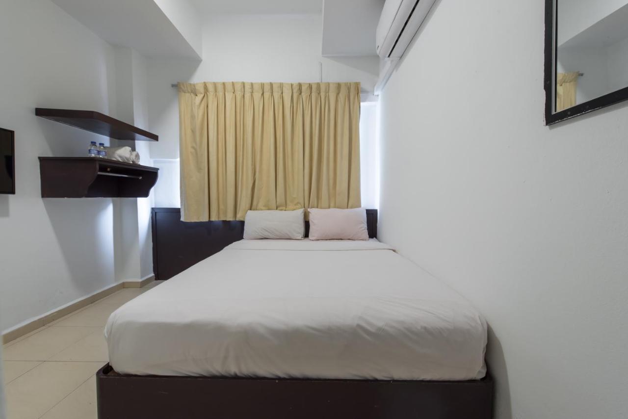 Hollitel Hotel Malacca Extérieur photo